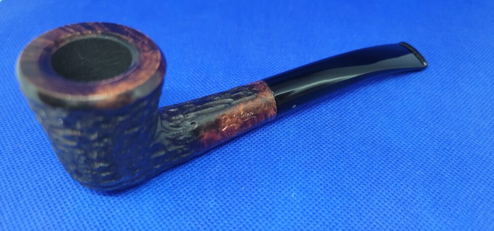 High quality artisan tobacco pipe.
