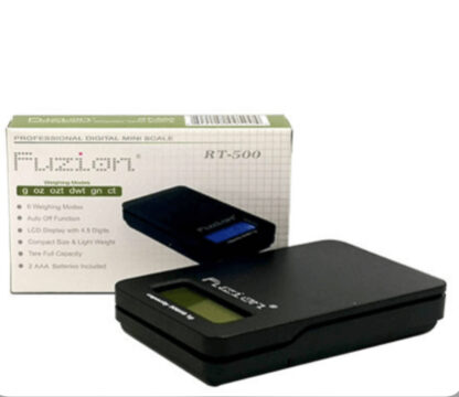 Fuziori Digital Mini Scale RT 500 with LCD display showing precise weight measurement on a stainless steel platform.