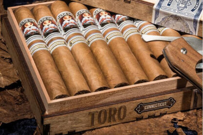 Premium Maceda Connecticut Toro showcasing a creamy profile.