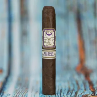 Maceda Premium Maduro Rich Nicaraguan cigar.