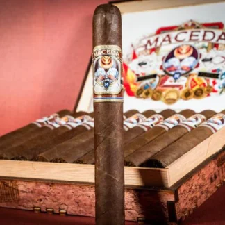 Maceda Habano Toro 5-Pack cigars hand-rolled in Nicaragua