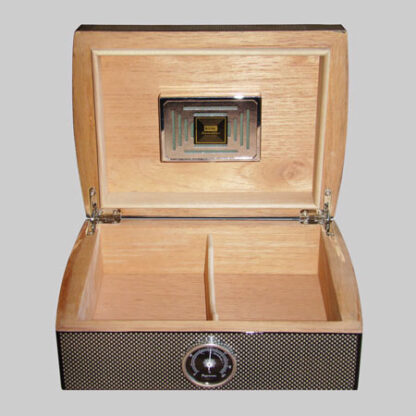 Cigar Humidor 25 Count F-5000 with digital hygrometer open view.