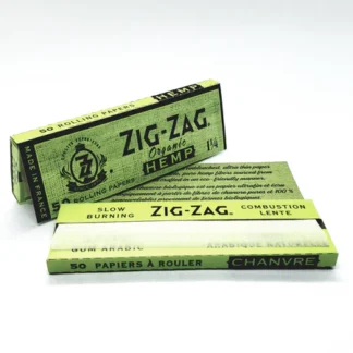 Image of green pack of Zig-Zag Organic Hemp 1 1/4 Rolling Papers.