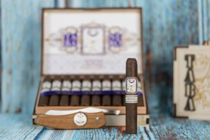 Premiun quality maduro rich cigar by Maceda.