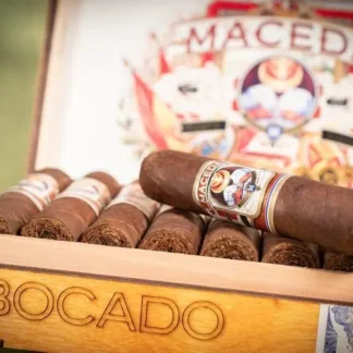 Premium Bocado 5 pack deal at Grab a Leadf Cigars.