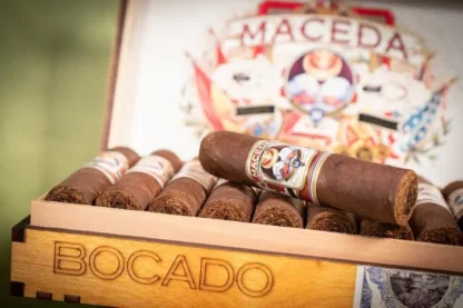 Premium Bocado 5 pack deal at Grab a Leadf Cigars.